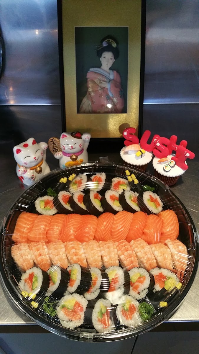 Everyday Sushi Day Photo 6