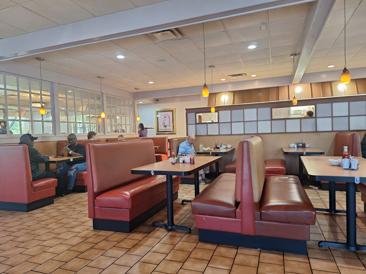Park Place Restaurant Photo 4