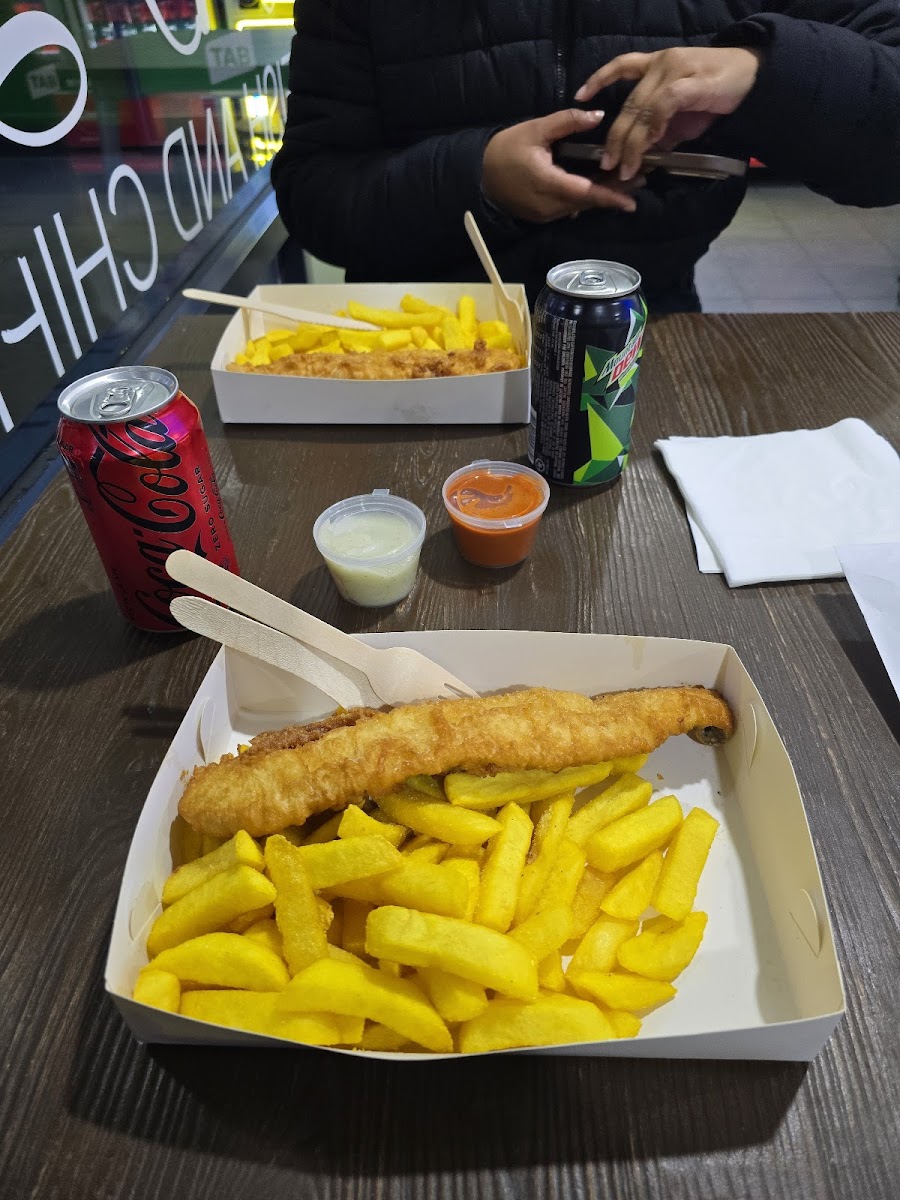 Pacific D'Lite Fish 'n' Chippery Photo 7