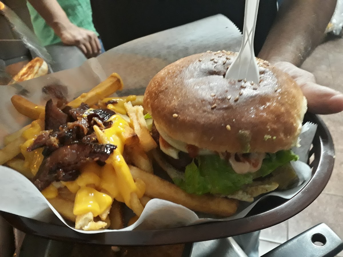 Asa Burger Photo 8