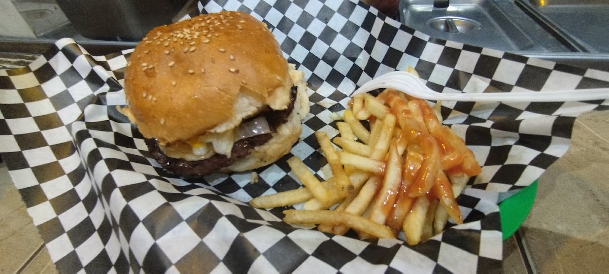 Asa Burger Photo 9