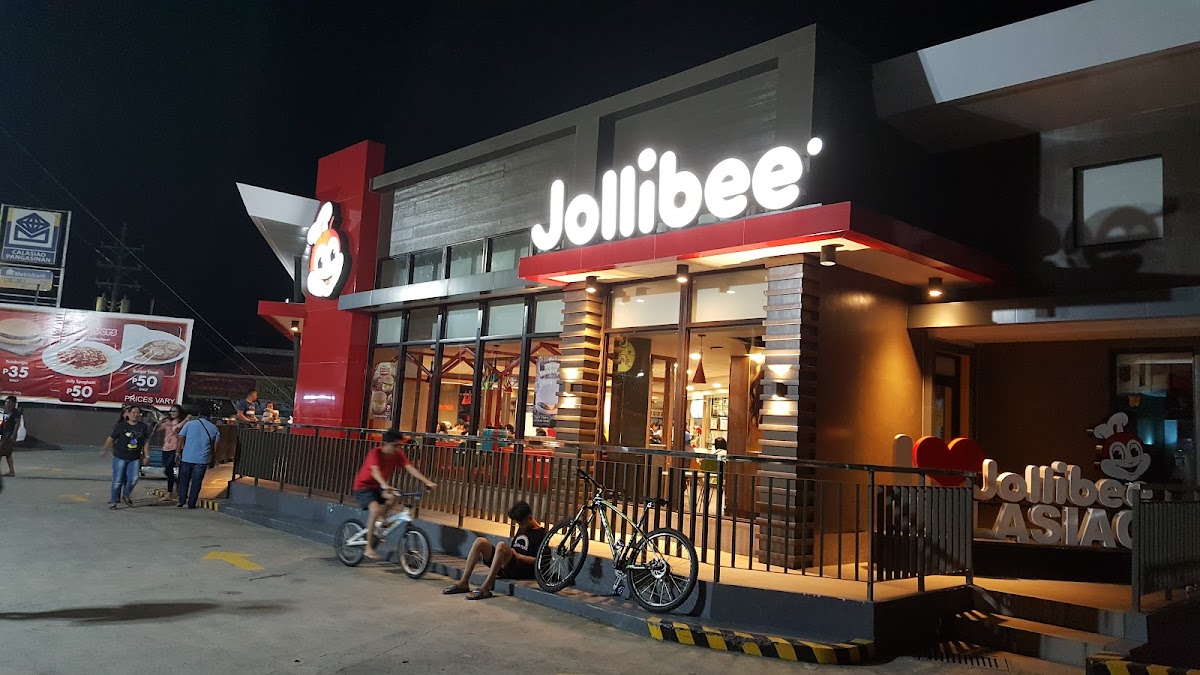 Jollibee Calasiao Junction