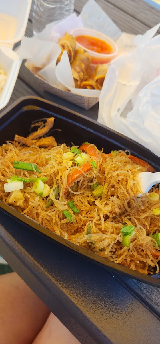 Mary's Asian Cuisine Photo 10