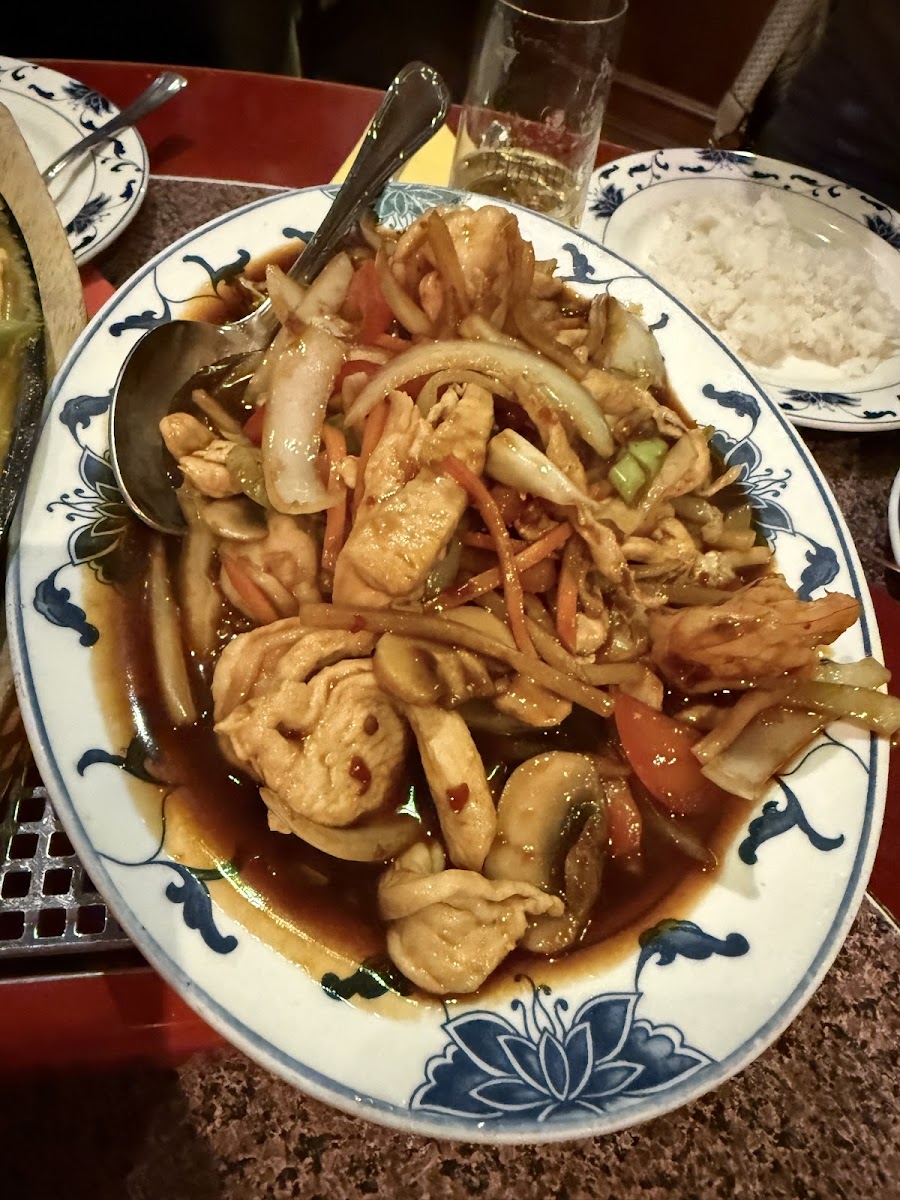 China-Restaurant Dong-Phat Photo 2