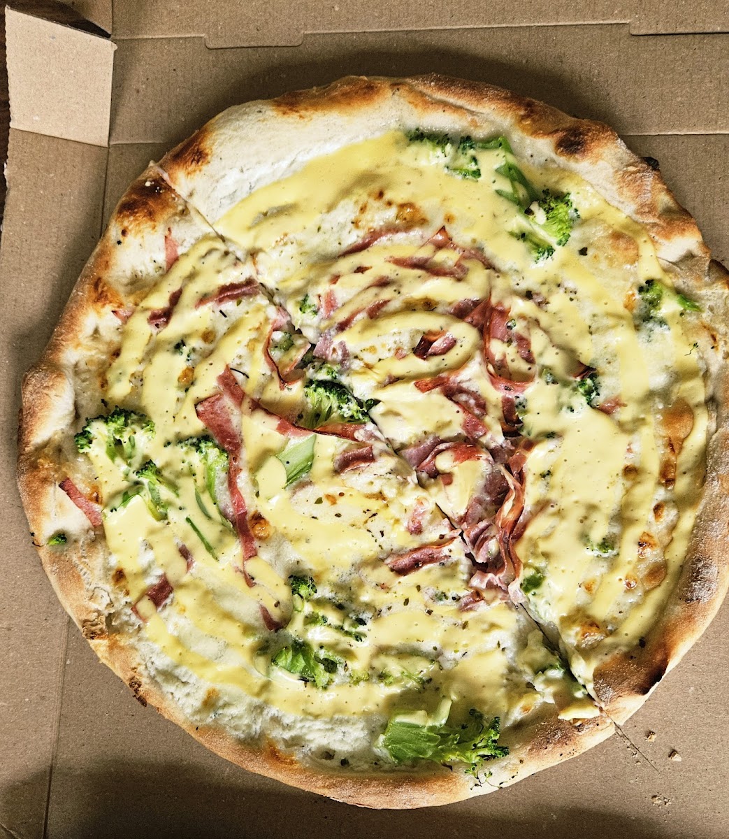 PIZZERIA LA RUSTICA LIEFERSERVICE Photo 3
