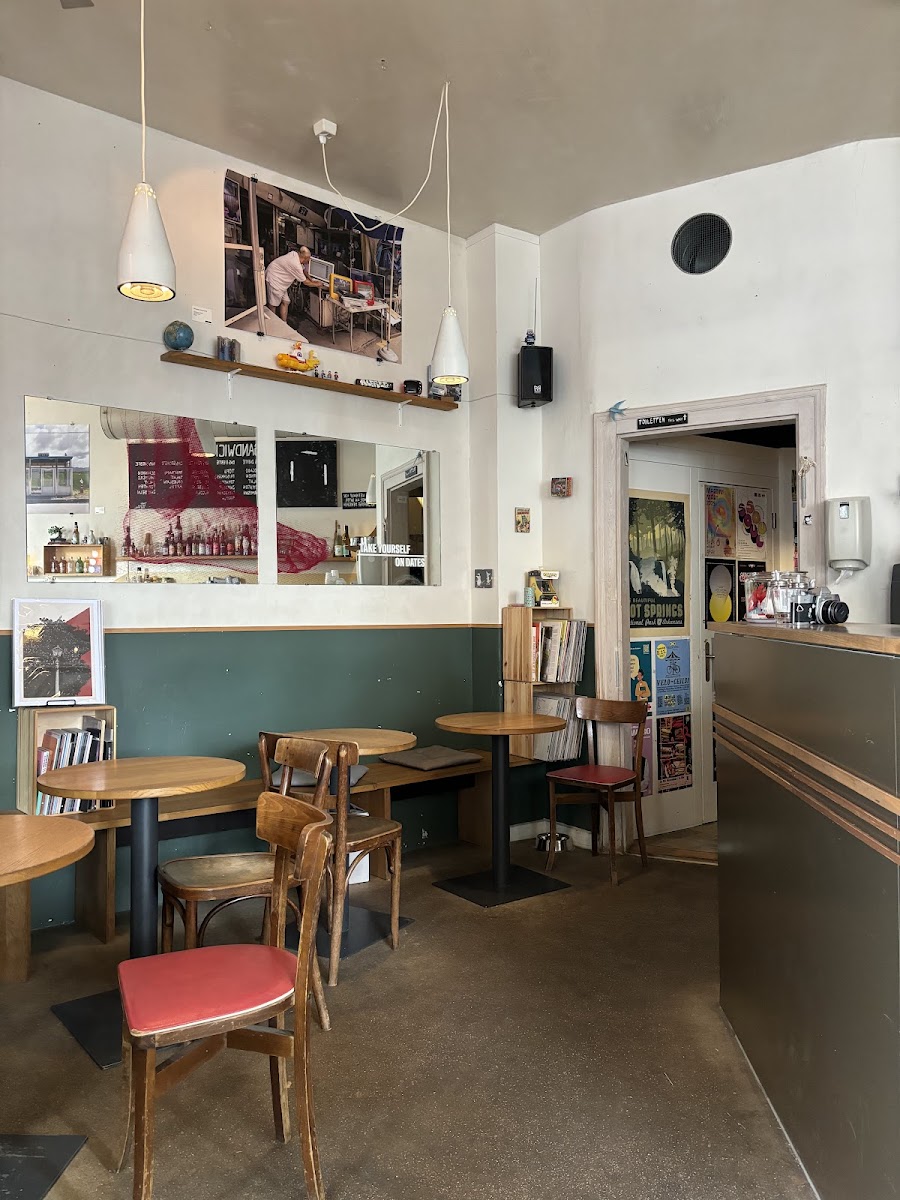 Alfred Take Away Photo 4