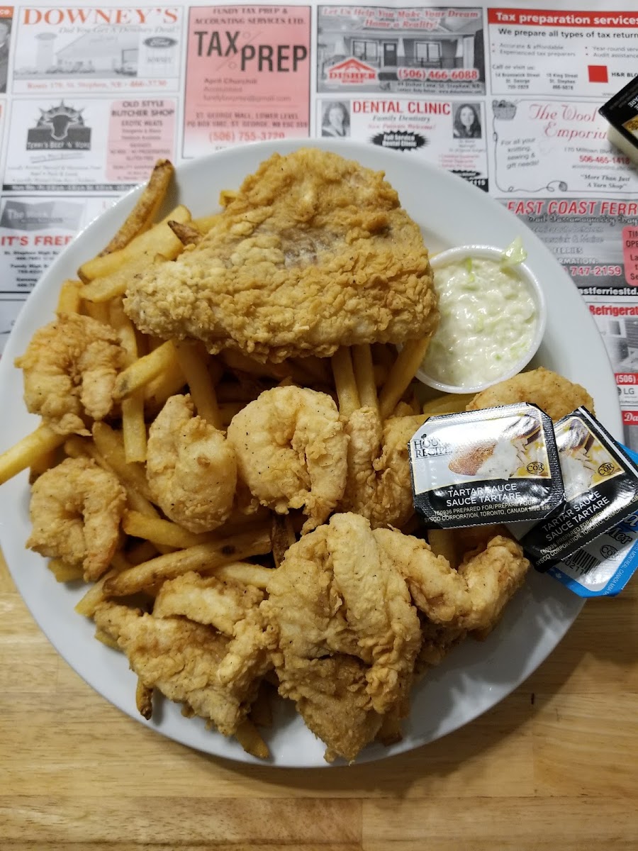Comeau's Seafood Restaurant Photo 6