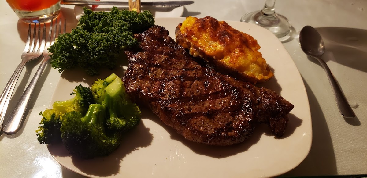 Eddie's Restaurant Photo 2