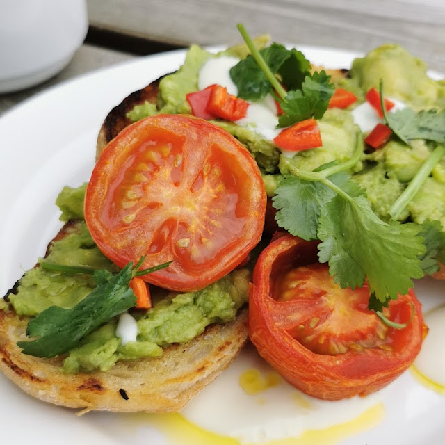 Vsmashed Avo on Toast