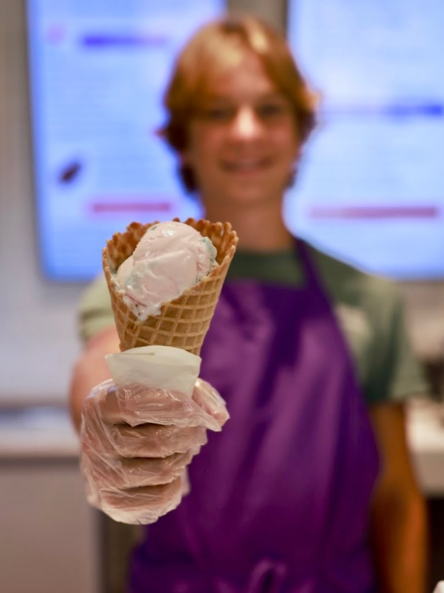 Friends Ice Cream and Coffee Photo 4