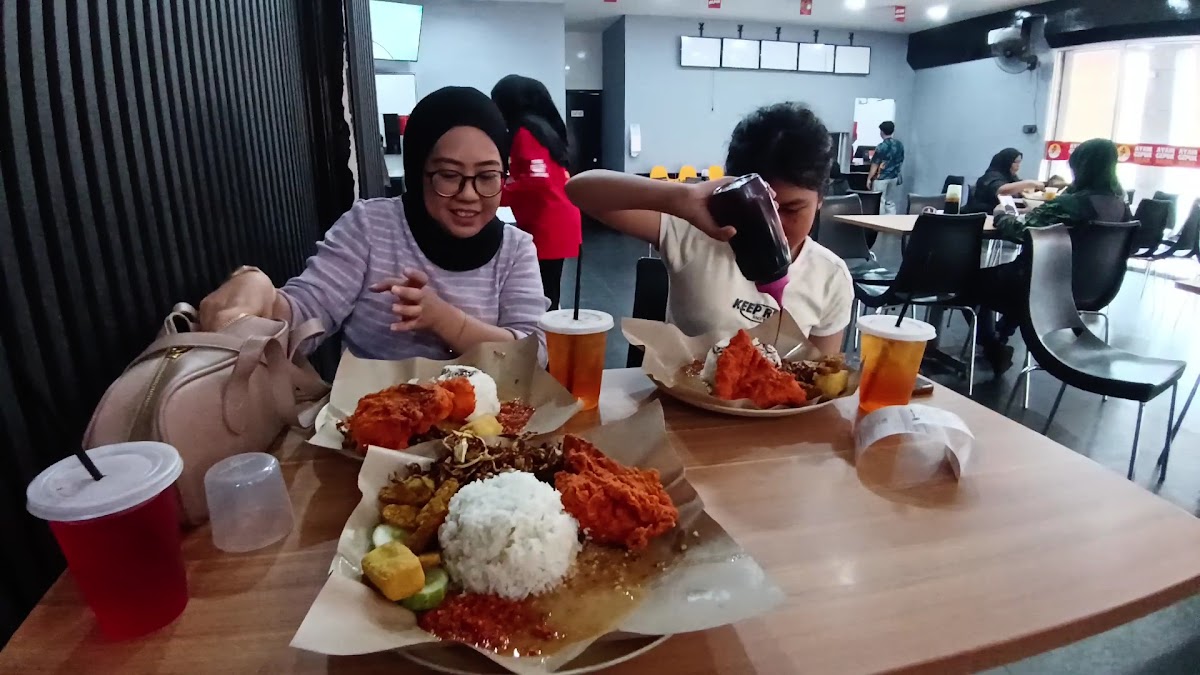 Ayam Gepuk Hana Photo 8