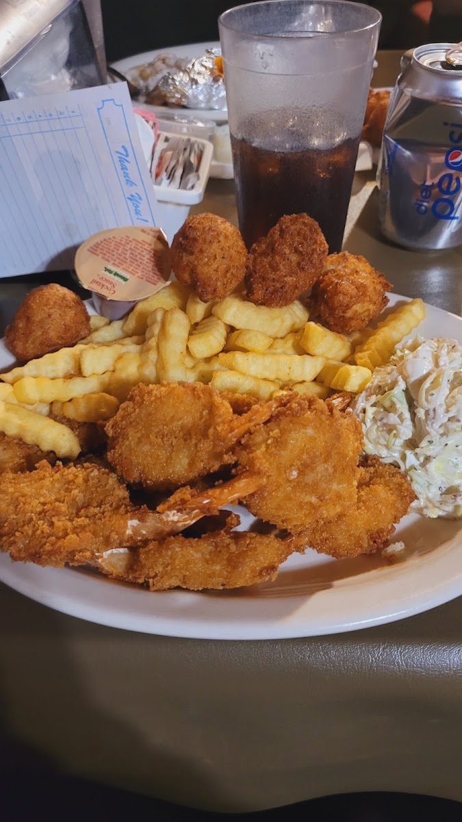 Reeves Fish & Steak House Photo 7