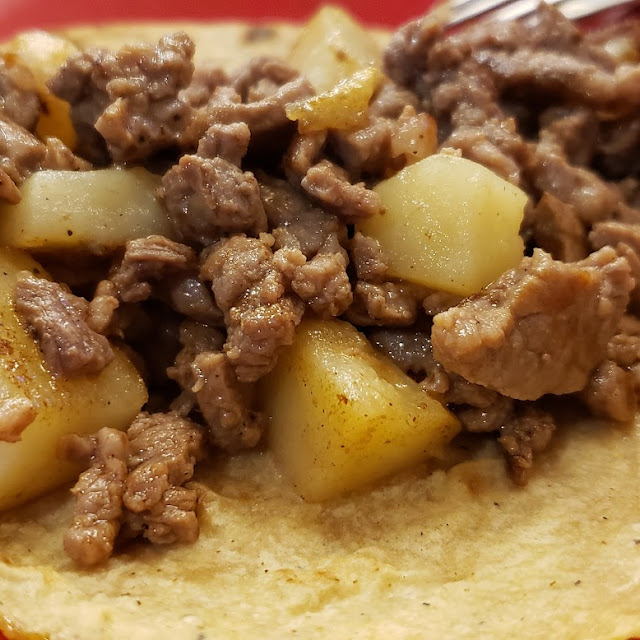 Taco de Bistec Con Papas