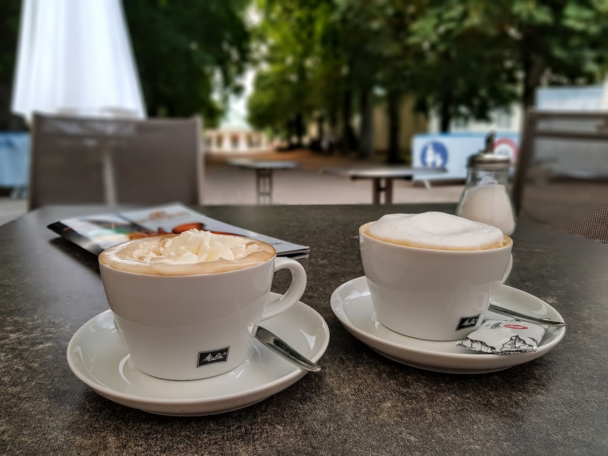 Eispavillon und Pizzapavillon am Kurpark Photo 5