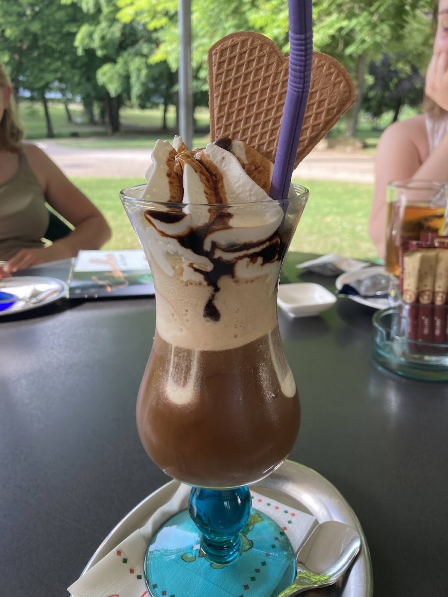 Eispavillon und Pizzapavillon am Kurpark Photo 8