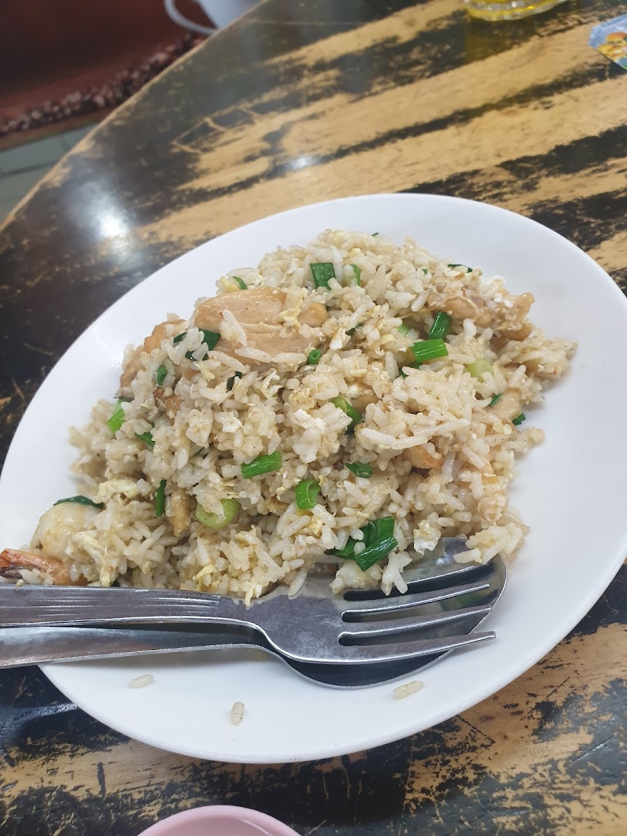 Yat Yat Fa Restaurant Photo 10