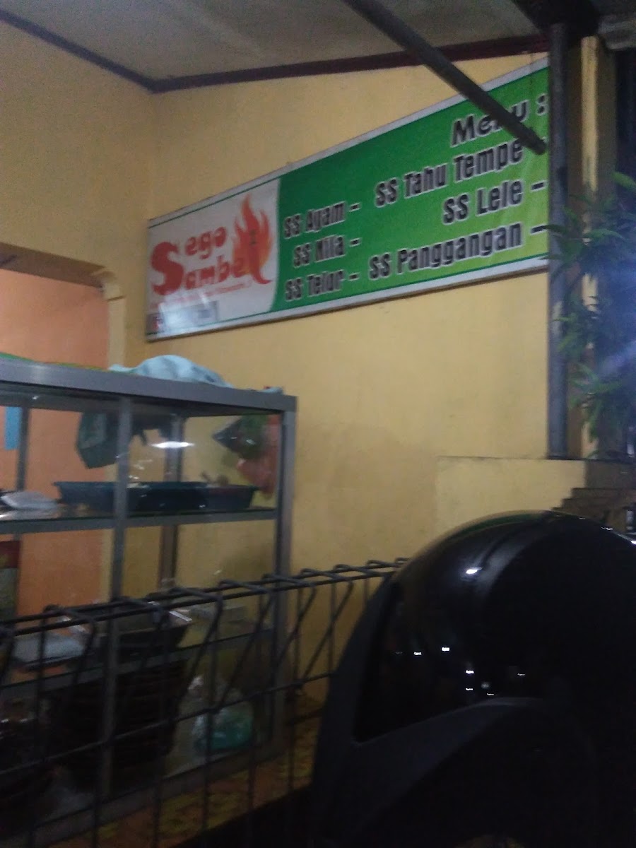 Putra Kembar Sego Sambel