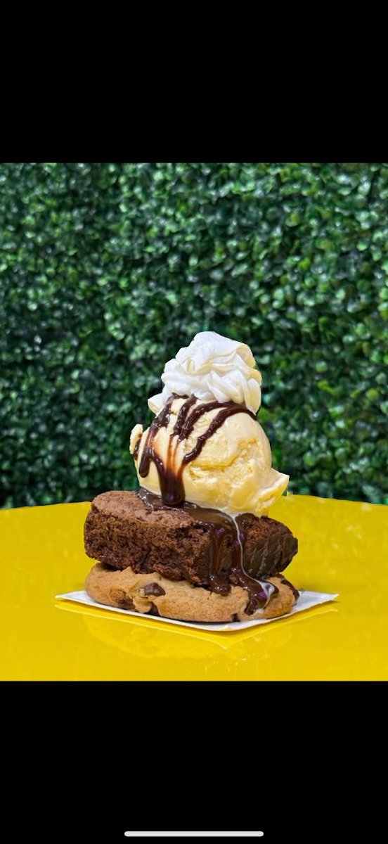 Klee's Ice Cream & Dessert Photo 6