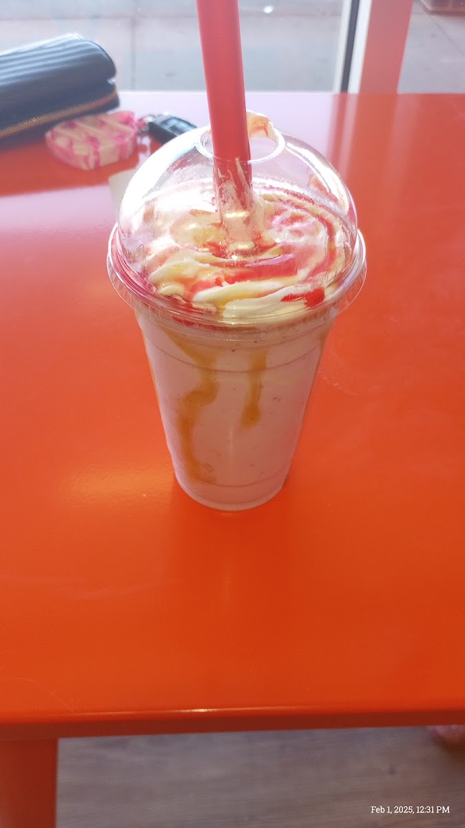 Klee's Ice Cream & Dessert Photo 8
