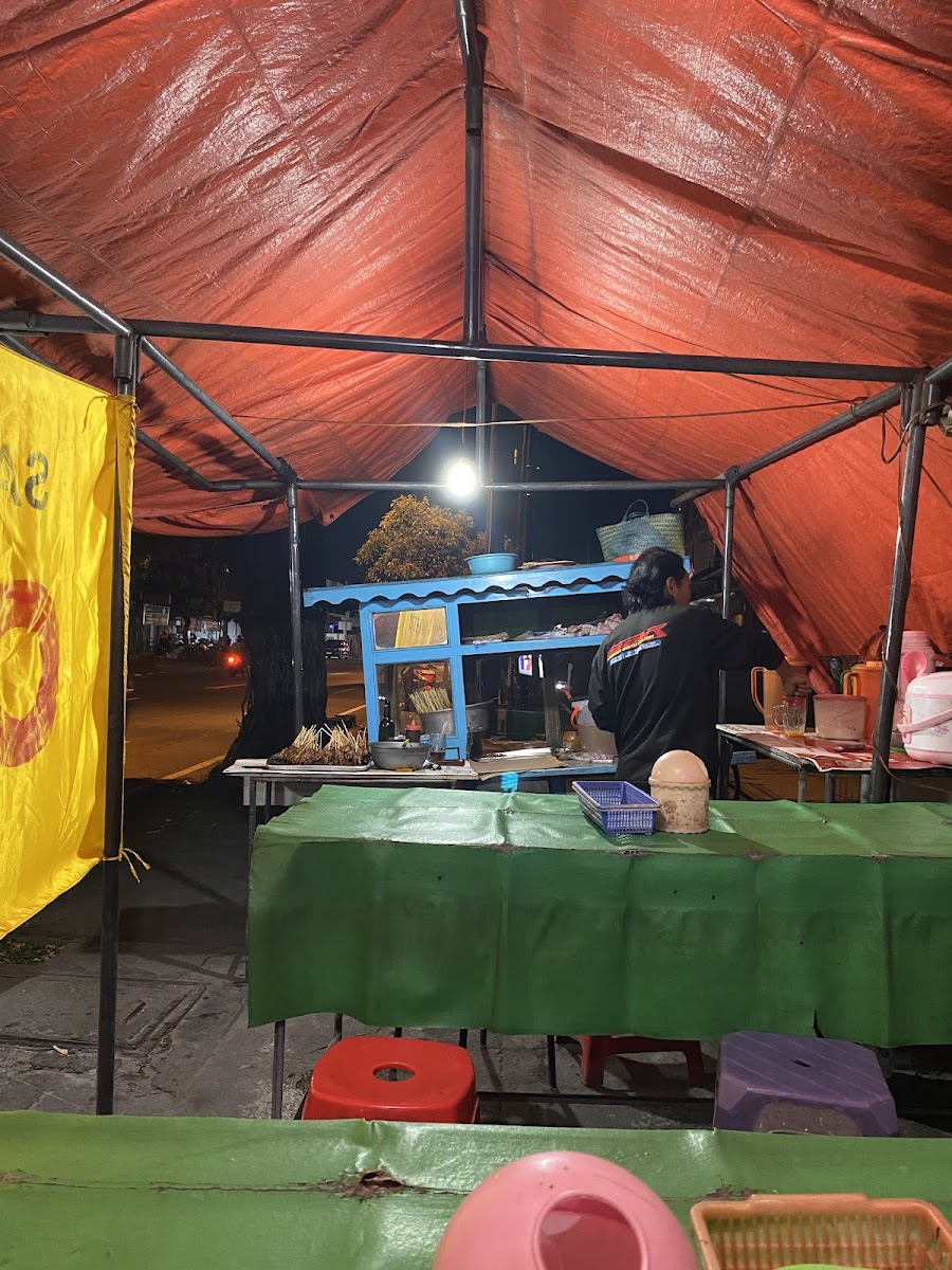Sate Ayam dan Sate Kambing Cak Lades Gedongkuning Photo 4