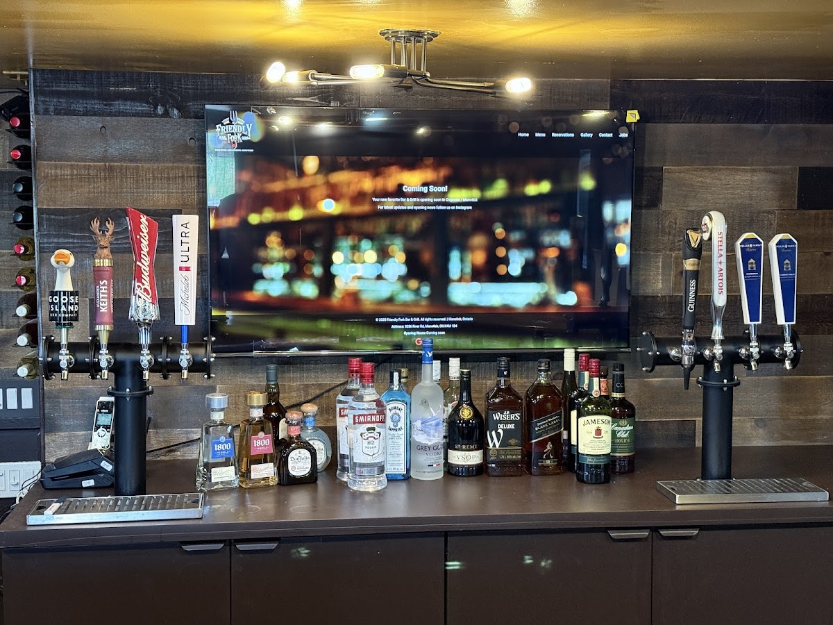 Friendly Fork Bar & Grill Photo 7