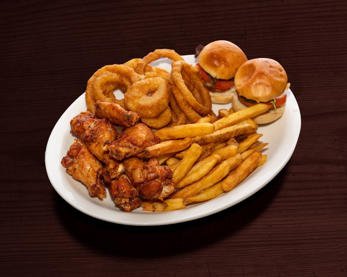 Friendly Fork Bar & Grill Photo 8