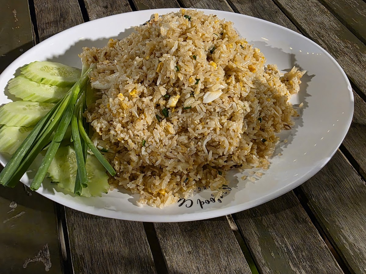 Seafood Club Bang Saen Photo 9