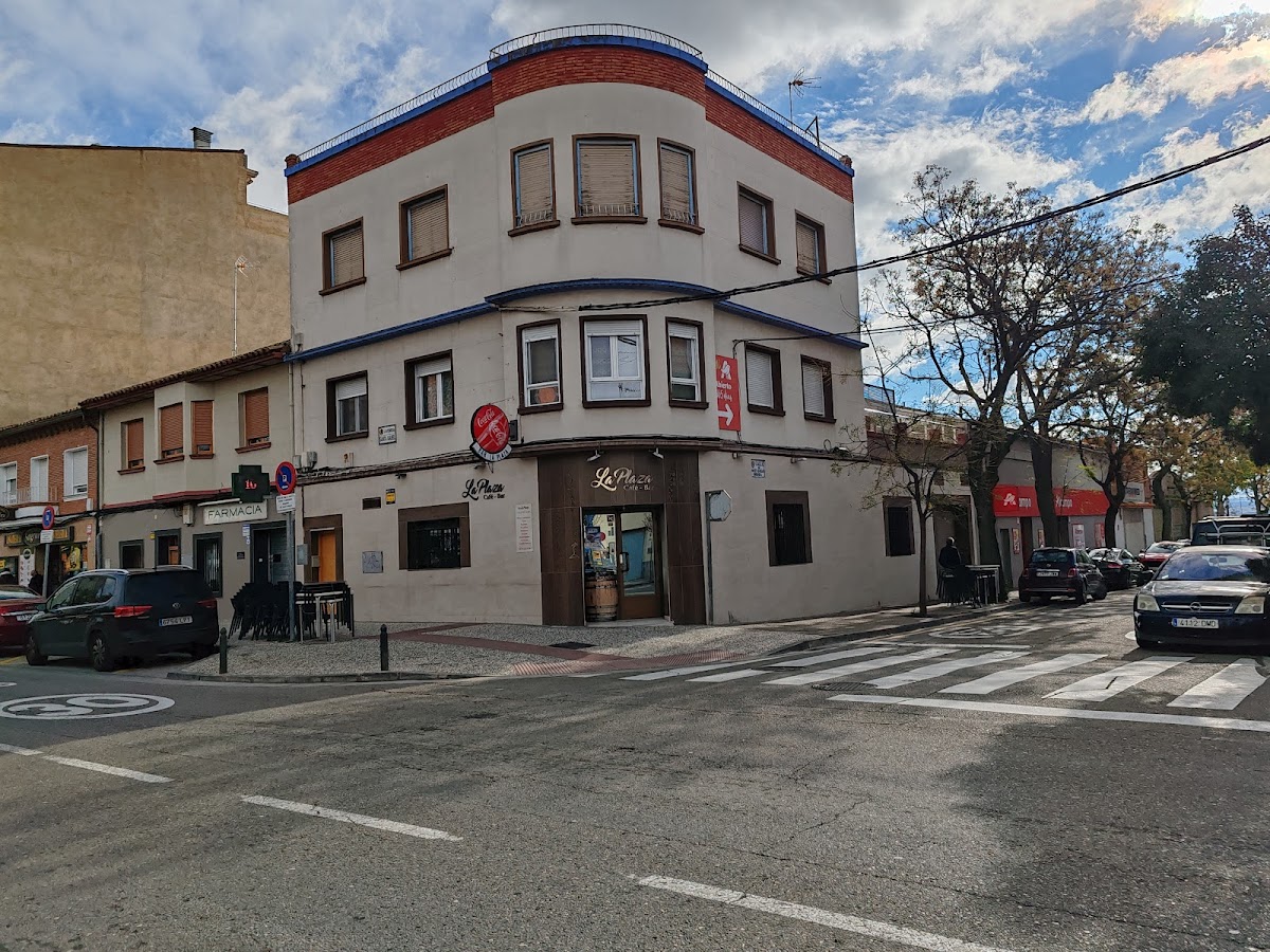 La Plaza café-bar Photo 3