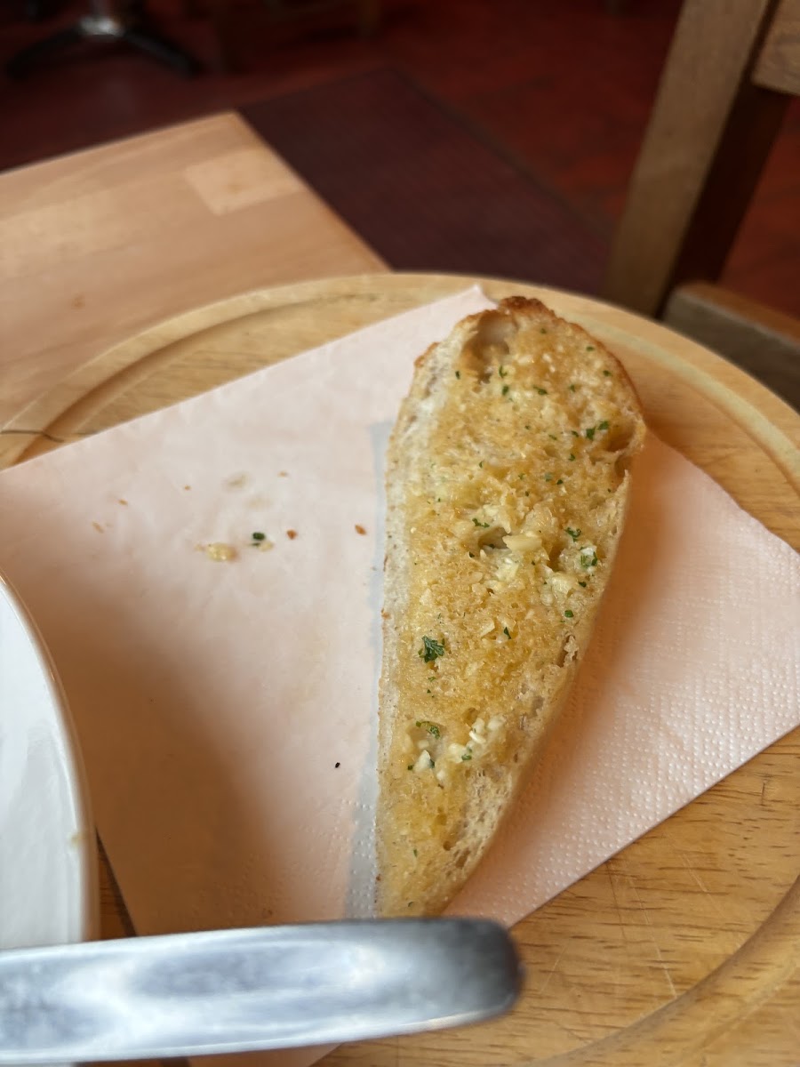 The Olive Garden Photo 7