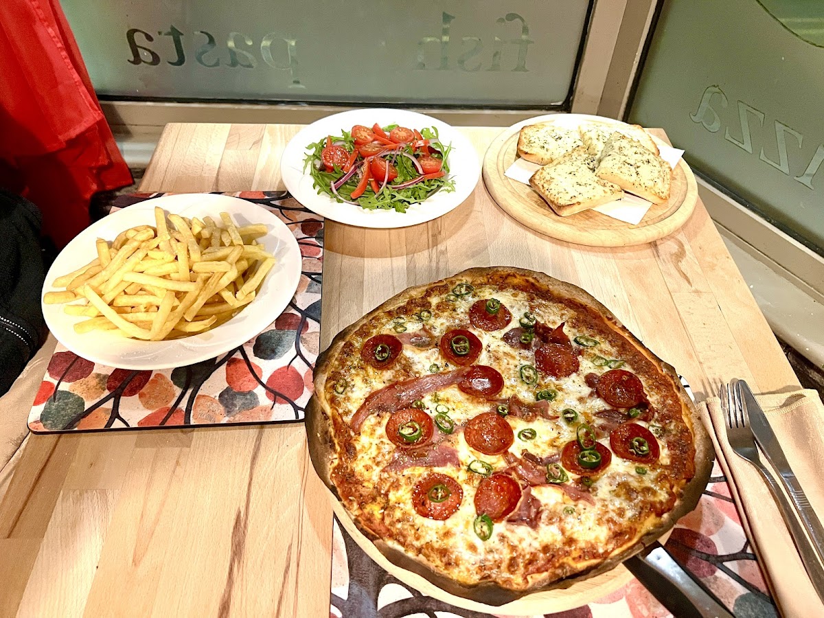 The Olive Garden Photo 9