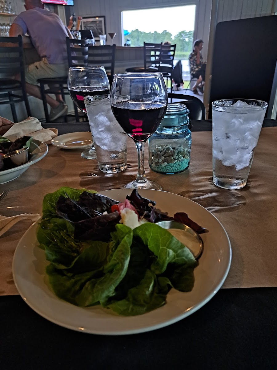 Edenton Bay Oyster Bar Photo 5