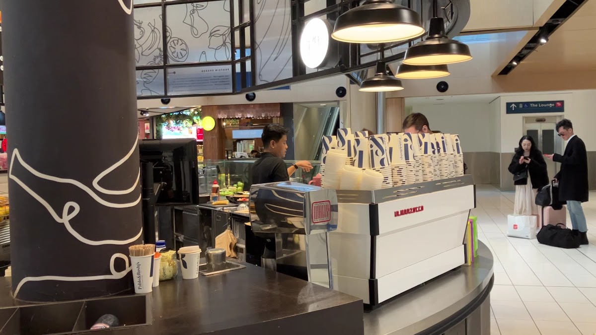 Pulp & Grind Sydney International Airport Photo 2