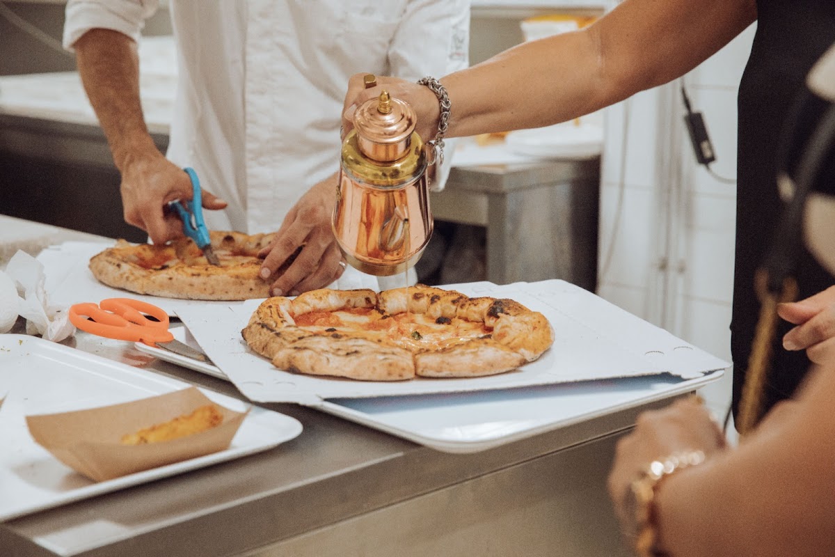 Pizz’ e Core ( tradizione napoletana) Photo 3