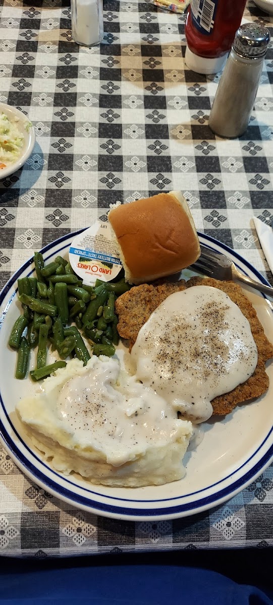 THE BUSH FAMILY RESTAURANT Photo 10