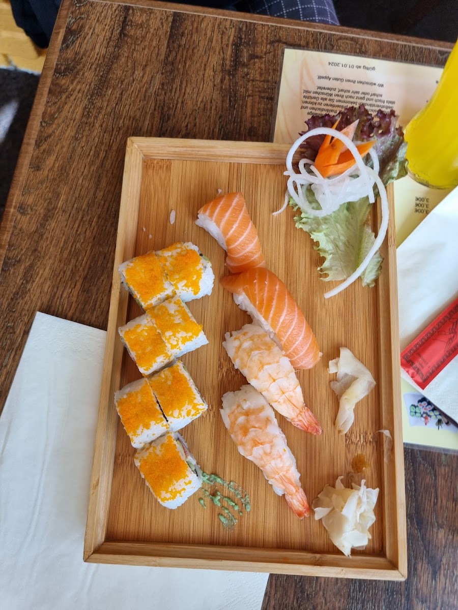 Hà Phát - Asia Wok & Sushi Bar Photo 5