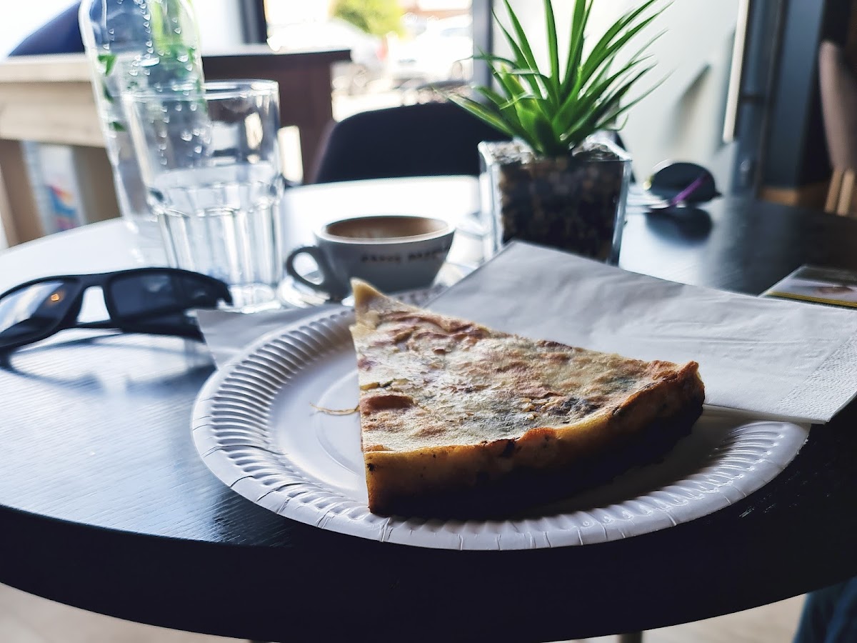 4 Coffee Photo 10