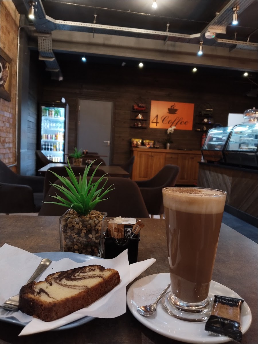 4 Coffee Photo 4