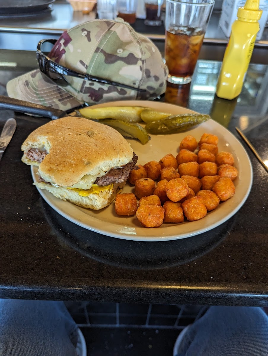 Airport Diner Photo 9
