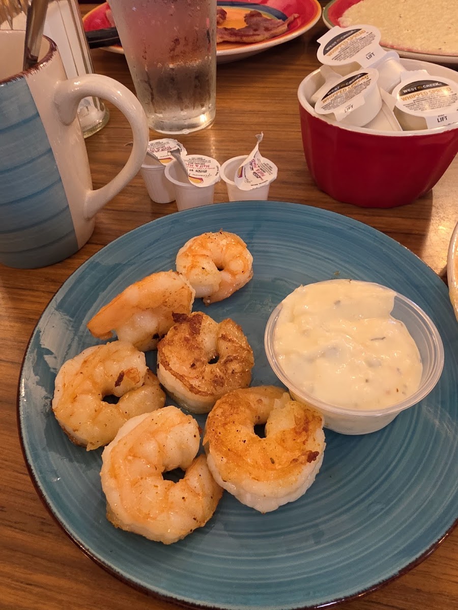 Dino's Family Restaurant Photo 4