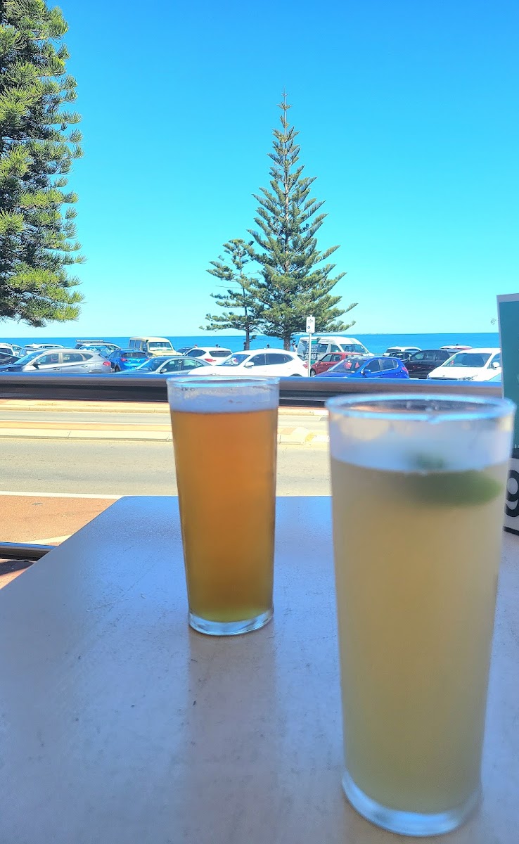 Verandah Bar Photo 6