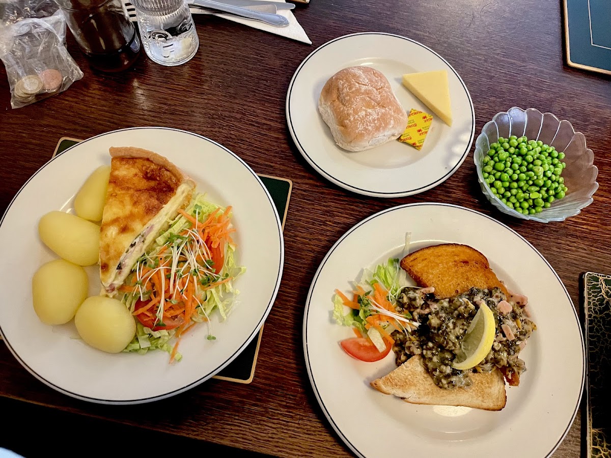 Pantri Blakeman Restaurant Photo 9