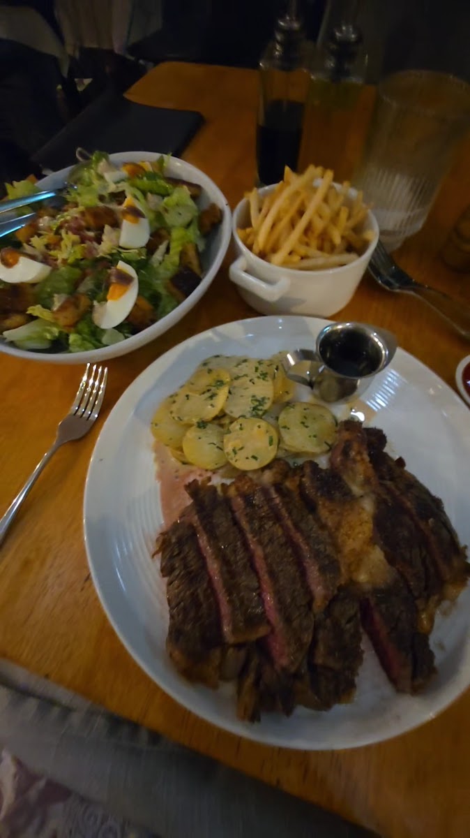 Saltbush Restaurant Emerald Photo 2