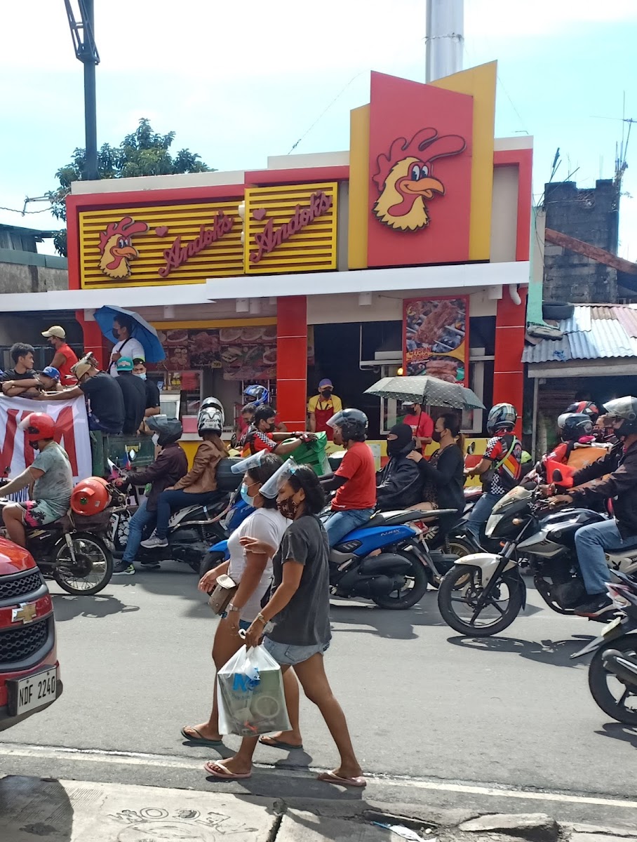 Andok's Litson Manok Photo 2