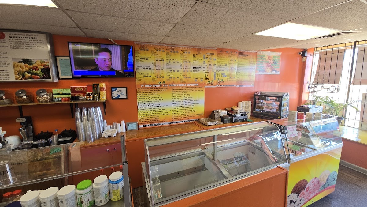 P 1 Juice Bar Photo 3