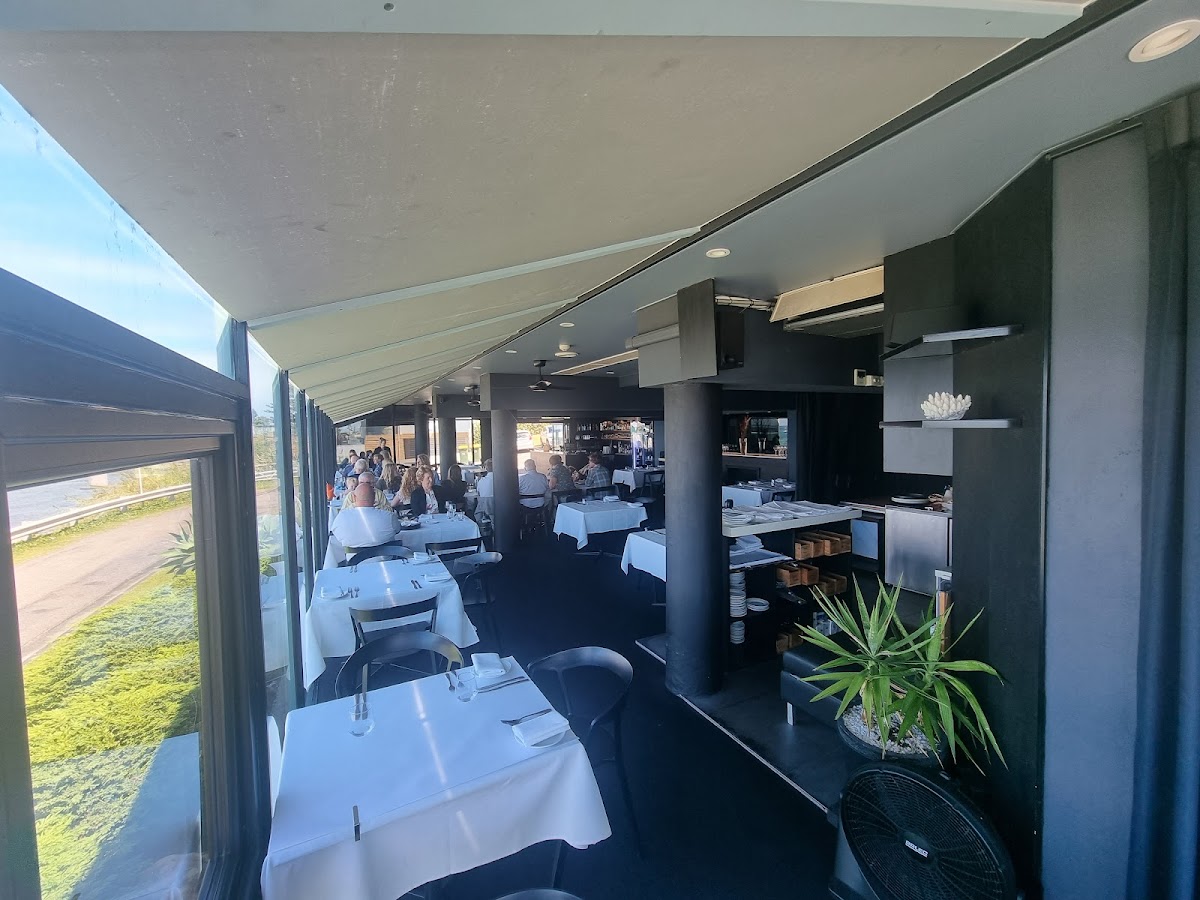 Ocean Restaurant and Bar - Blue Bay