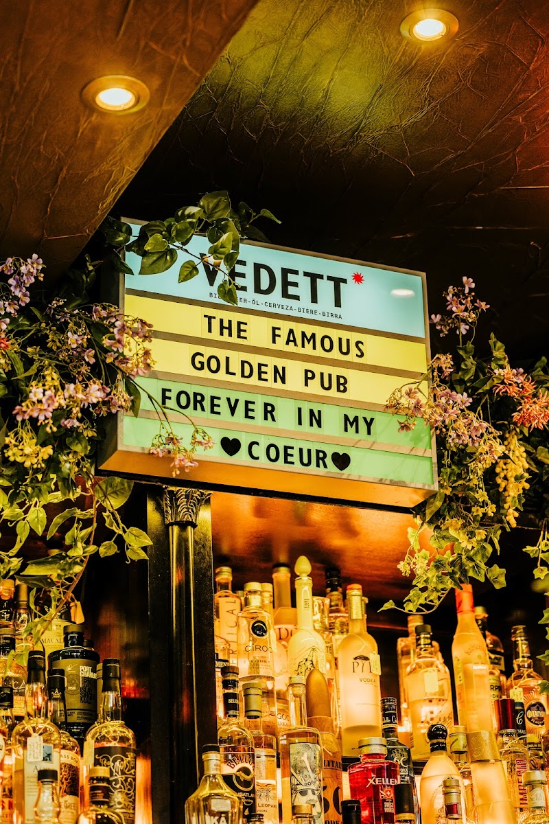 Le Golden Pub
