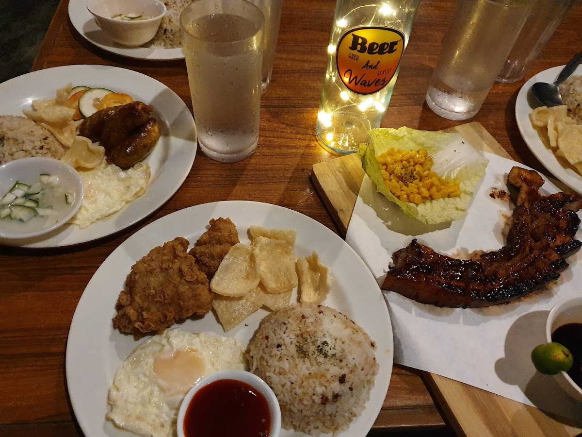 Beer And Waves Bar And Resto Photo 2
