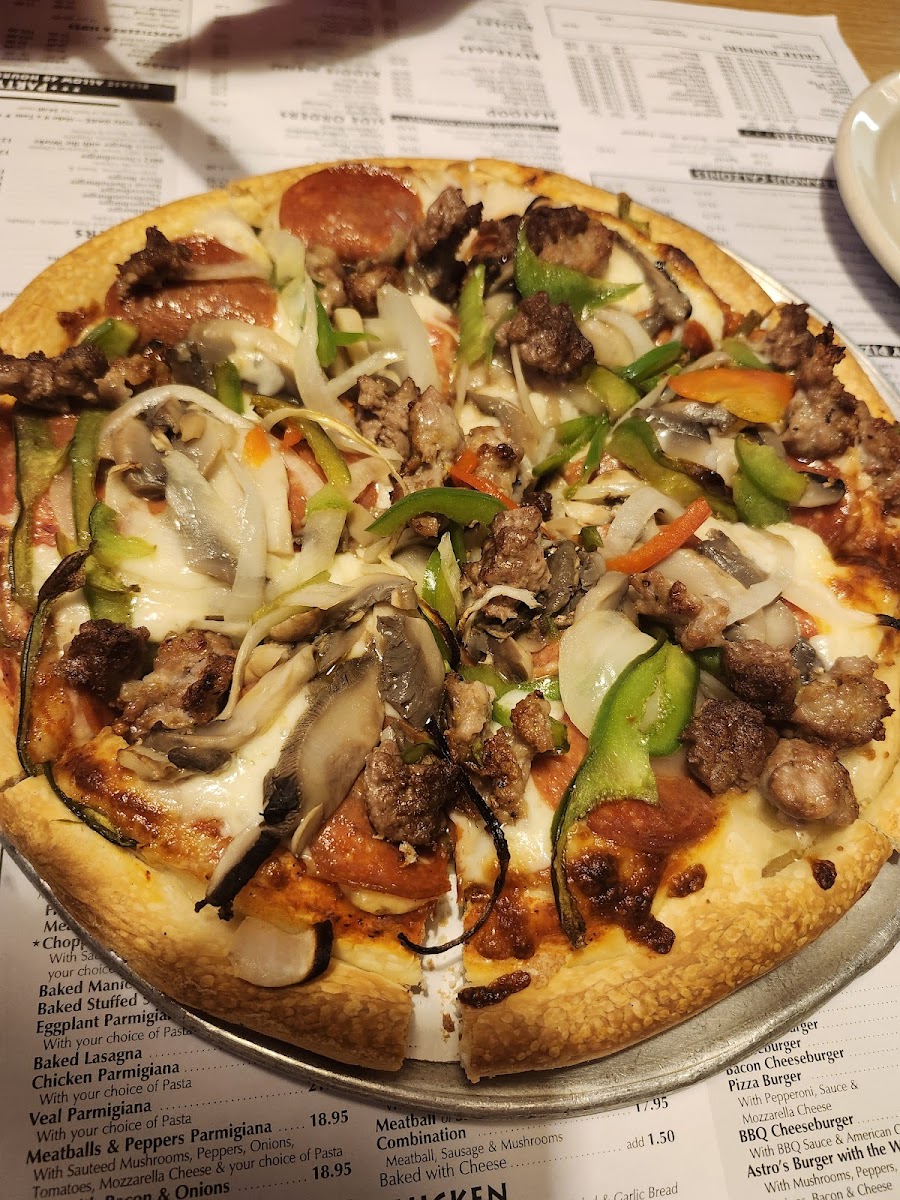 Astro's Pizza Photo 4