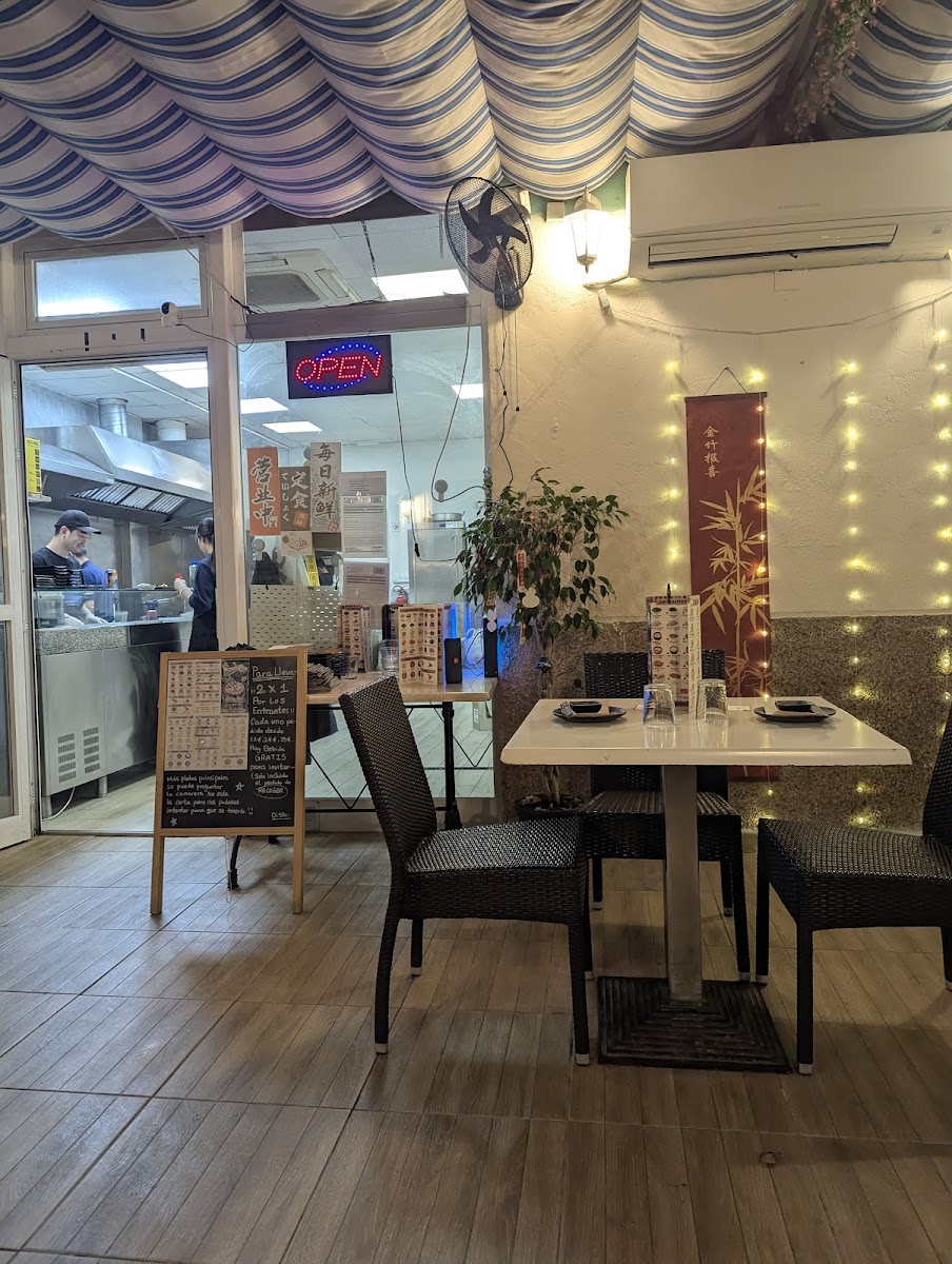 Restaurante Sushi Oishii Photo 3