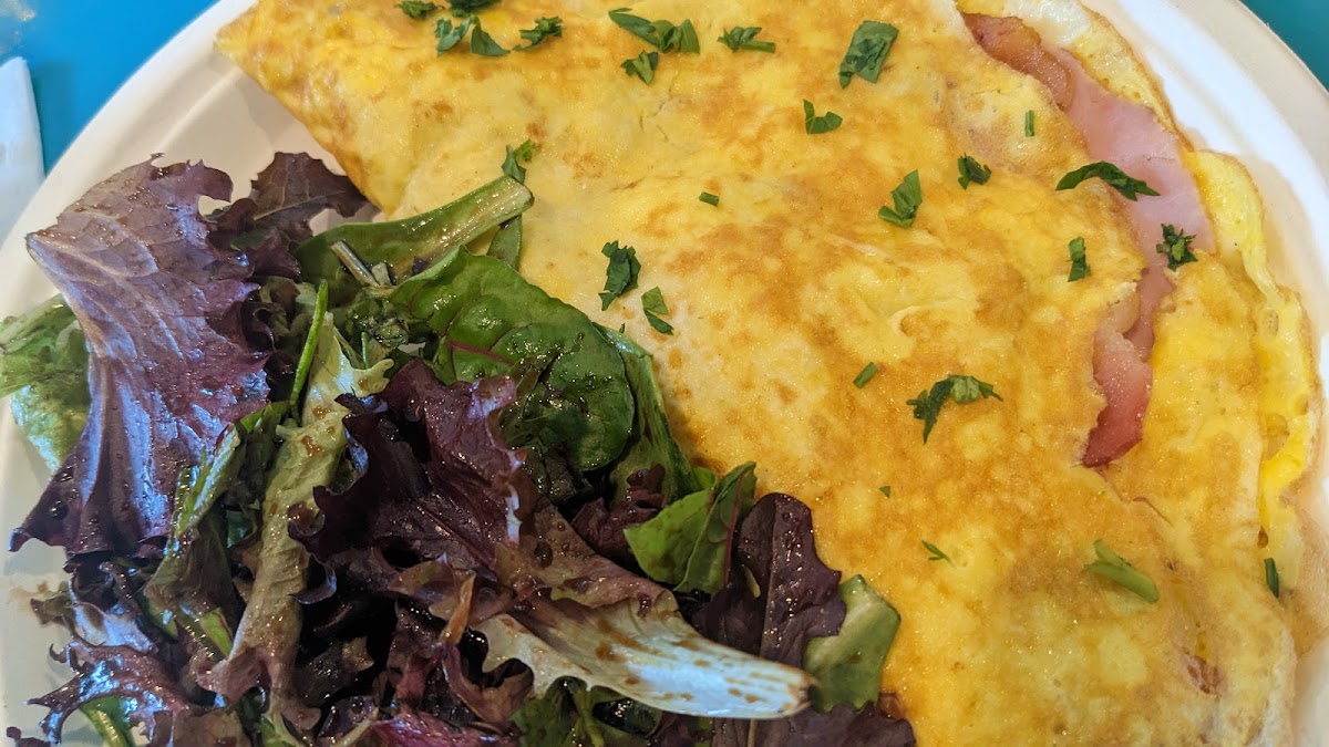 AUTHENTIQUE FRENCH CREPERIE Photo 9